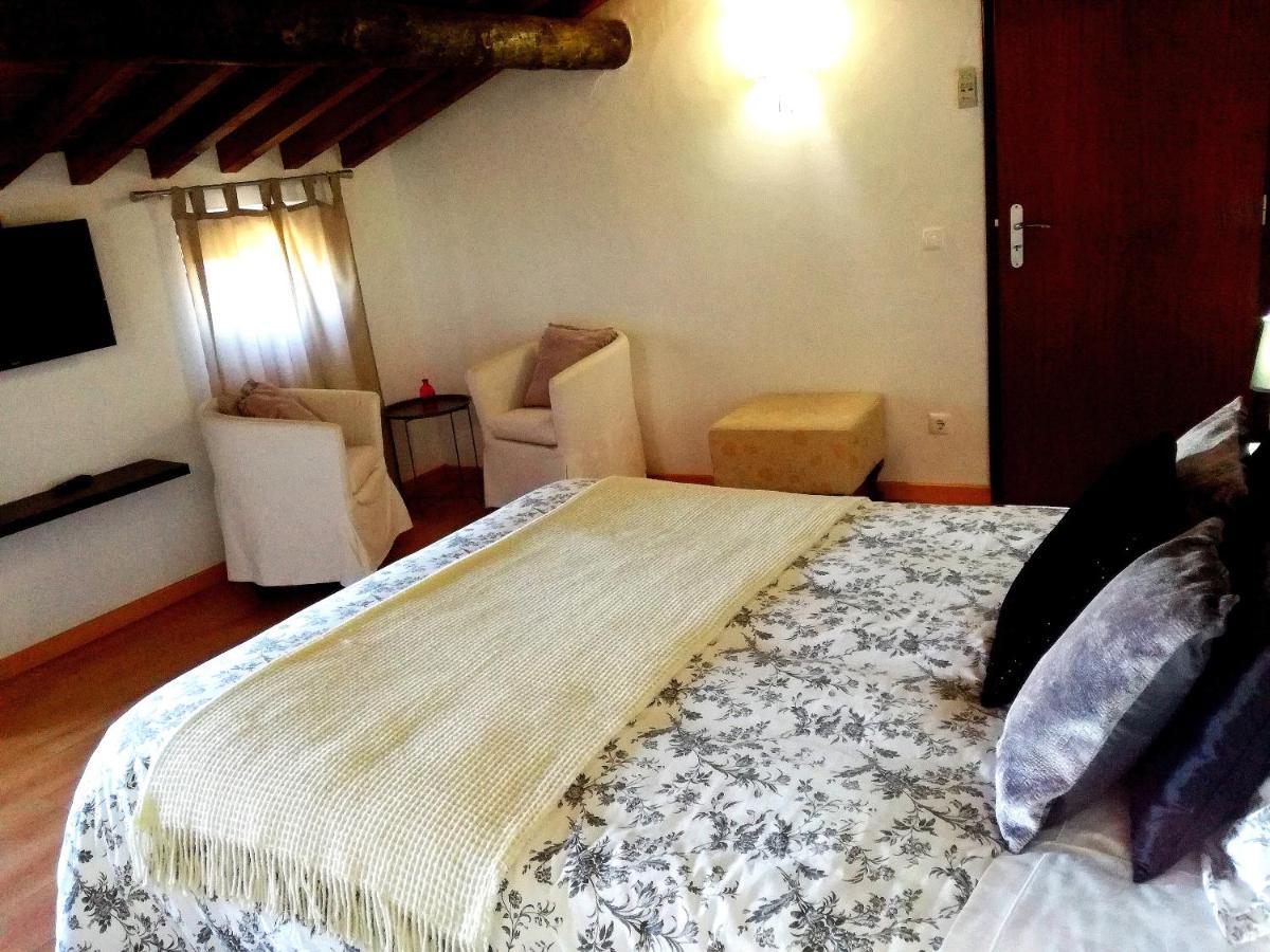 Refugio Da Vila モンサラズ エクステリア 写真